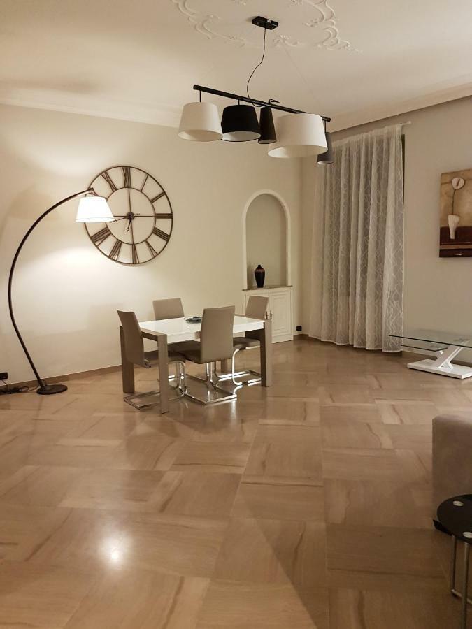 Giuria 35 - Elegante Ed Accogliente Nei Pressi Del Valentino Apartment ตูริน ภายนอก รูปภาพ